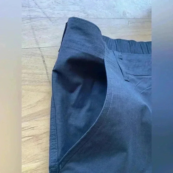 Wrangler Outdoor Performance Shorts - Picture 3 of 9